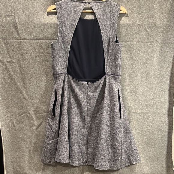 LULU’S XL navy and white dress, open back. - Picture 6 of 8